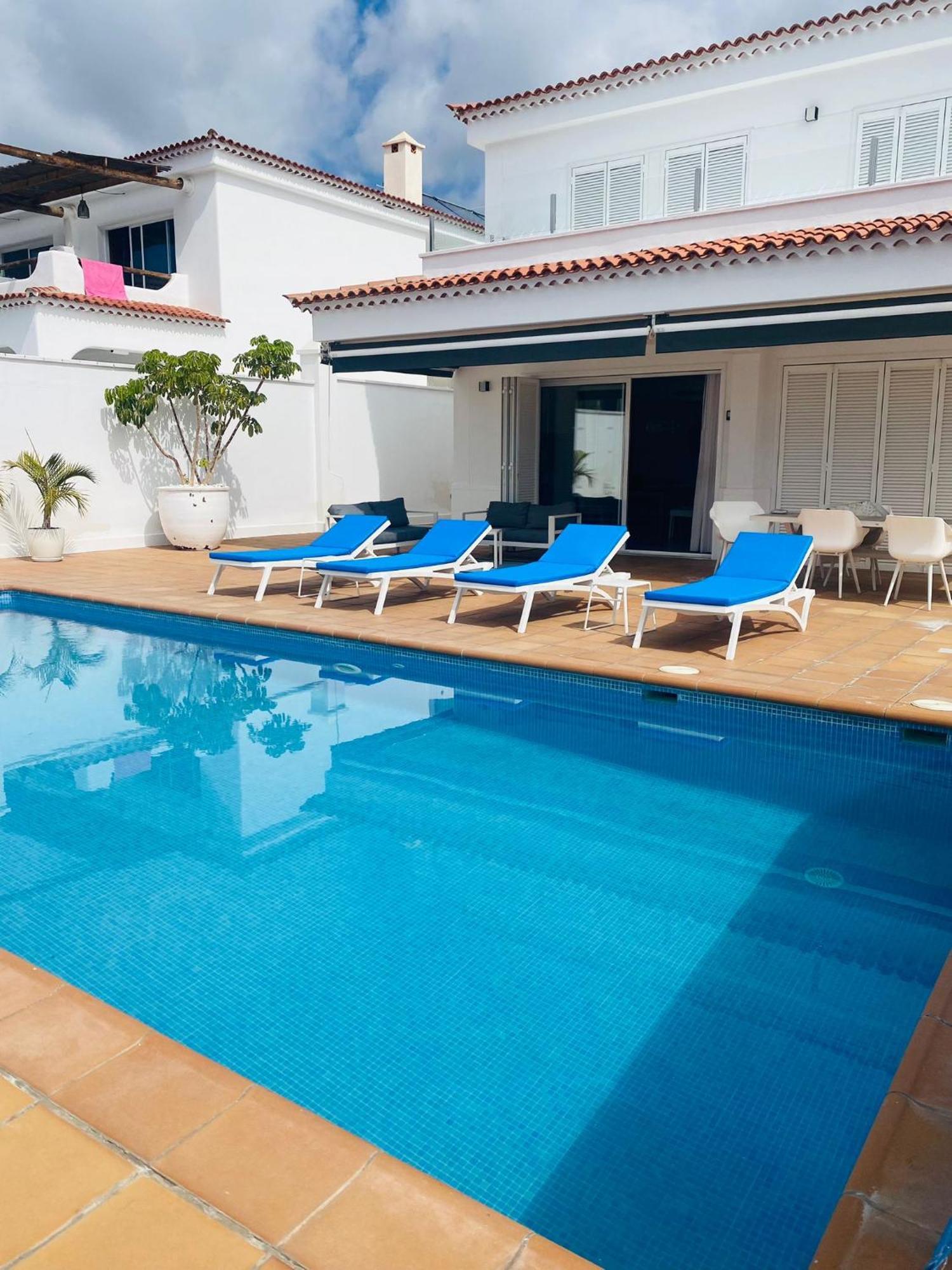 Espectacular Villa Aurora By Paramount Holidays Пуерто де Сантяго Екстериор снимка